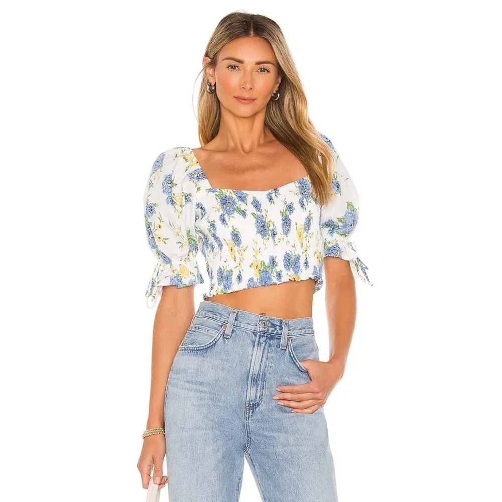 Faithfull The Brand Palmora Top in the Velma Floral Blue print (D3)